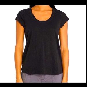 Social Standard By Sanctuarty Women's Amber Scoop Neck Black Tee